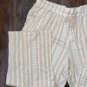 Belle by Kim Gravel Tan & White Aztec Drawstring Lounge Pants